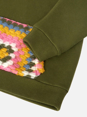 Sudadera con capucha verde Jeune Jr con motivo de crochet 