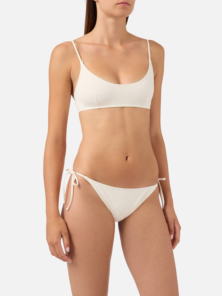 Bikini bralette color crema Judy Virgo con lazos 