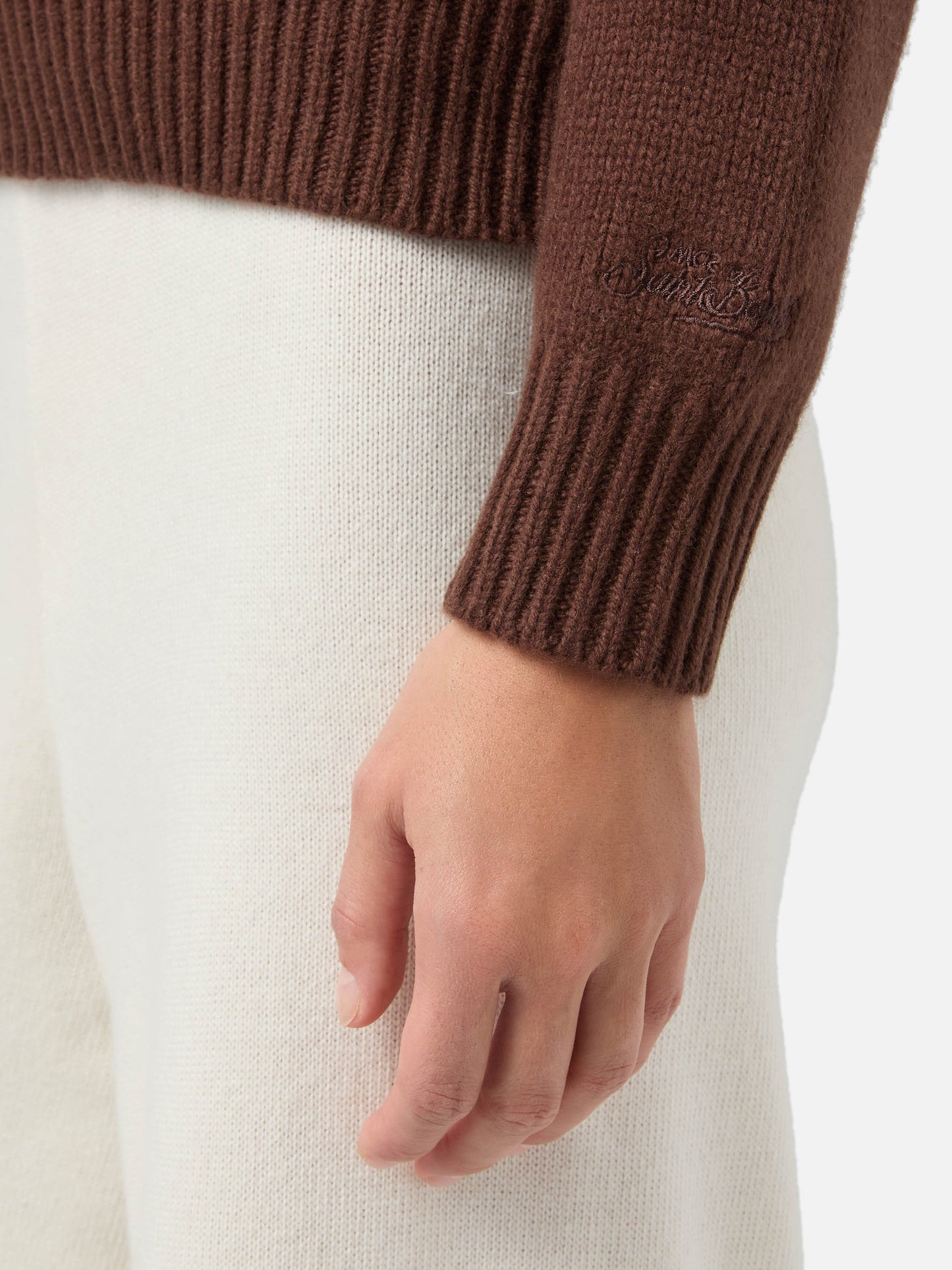 Kyla Wollpullover in Braun mit Spritz-Jacquard
