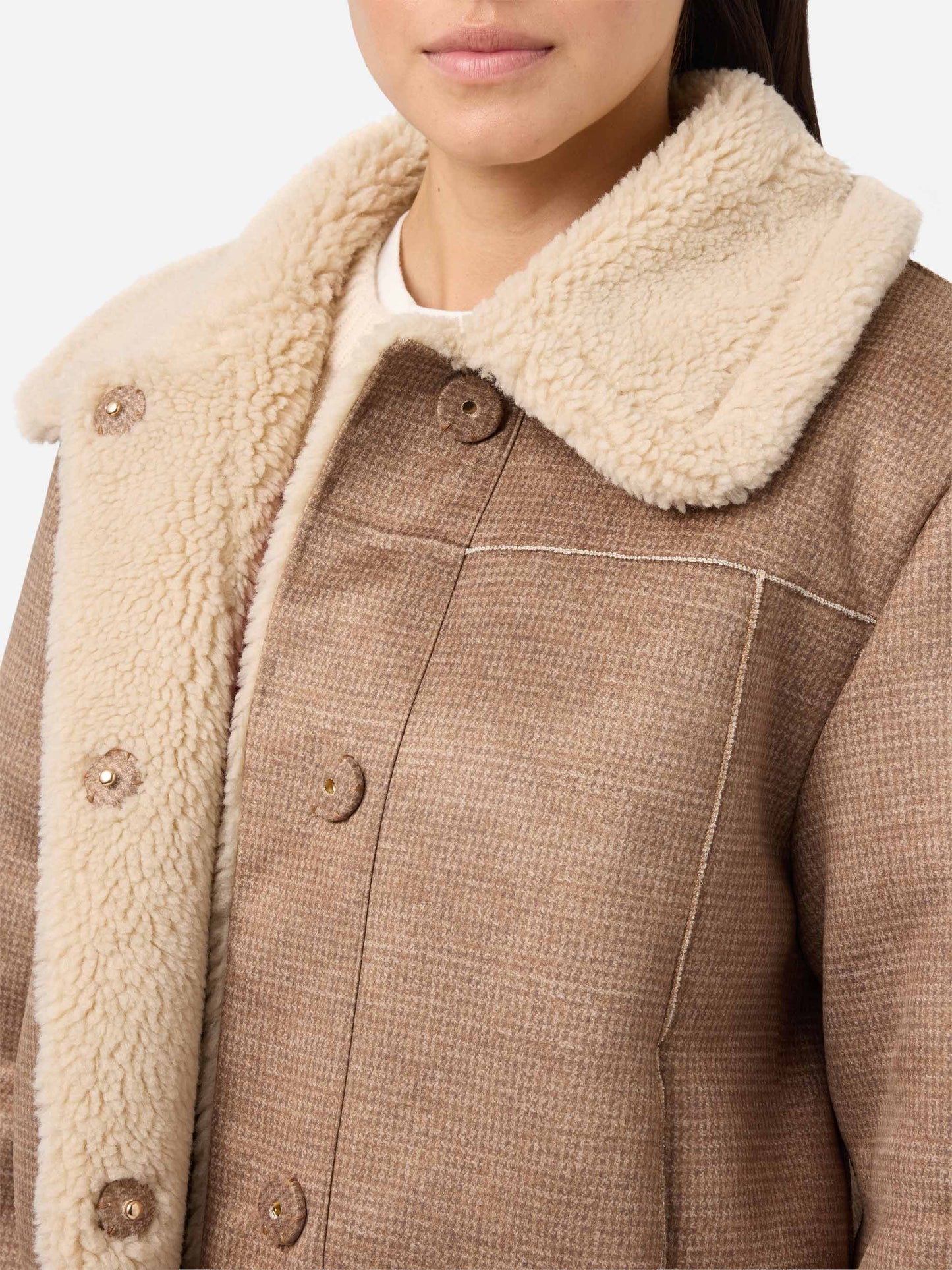 Lorayne Jacke aus Kunstfell in Hahnentrittmuster mit Lammfellbesatz