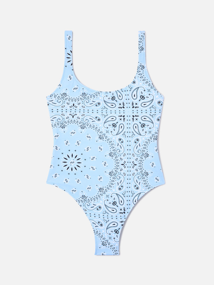 Bañador de una pieza Lora con estampado bandana all-over en azul claro 