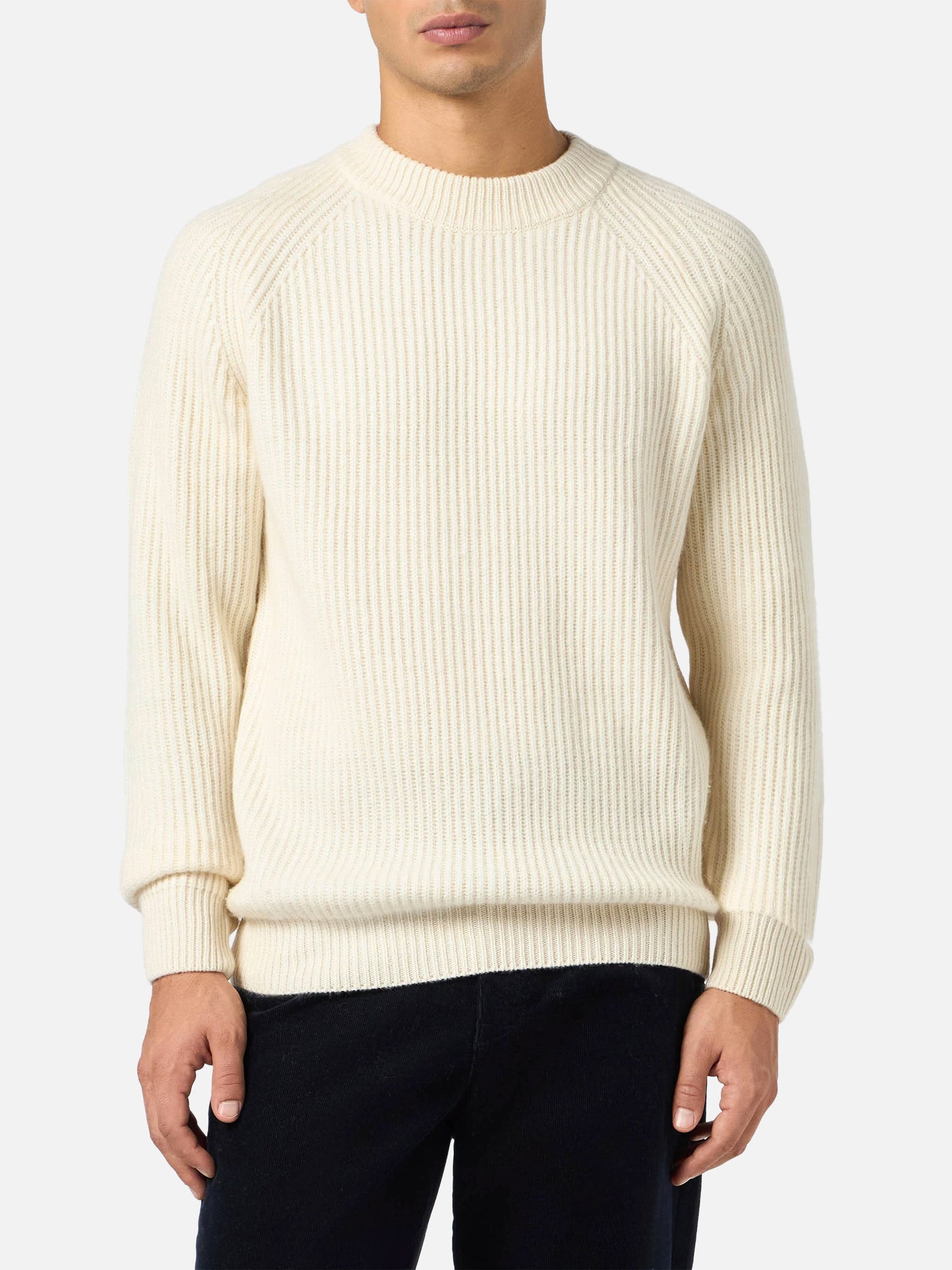 Weißer Rippstrickpullover aus Kaschmirmischung, Marineblau