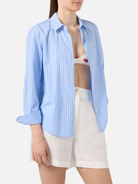 Chemise en coton Meredith à rayures bleu clair avec broderie St. Barth Queen 