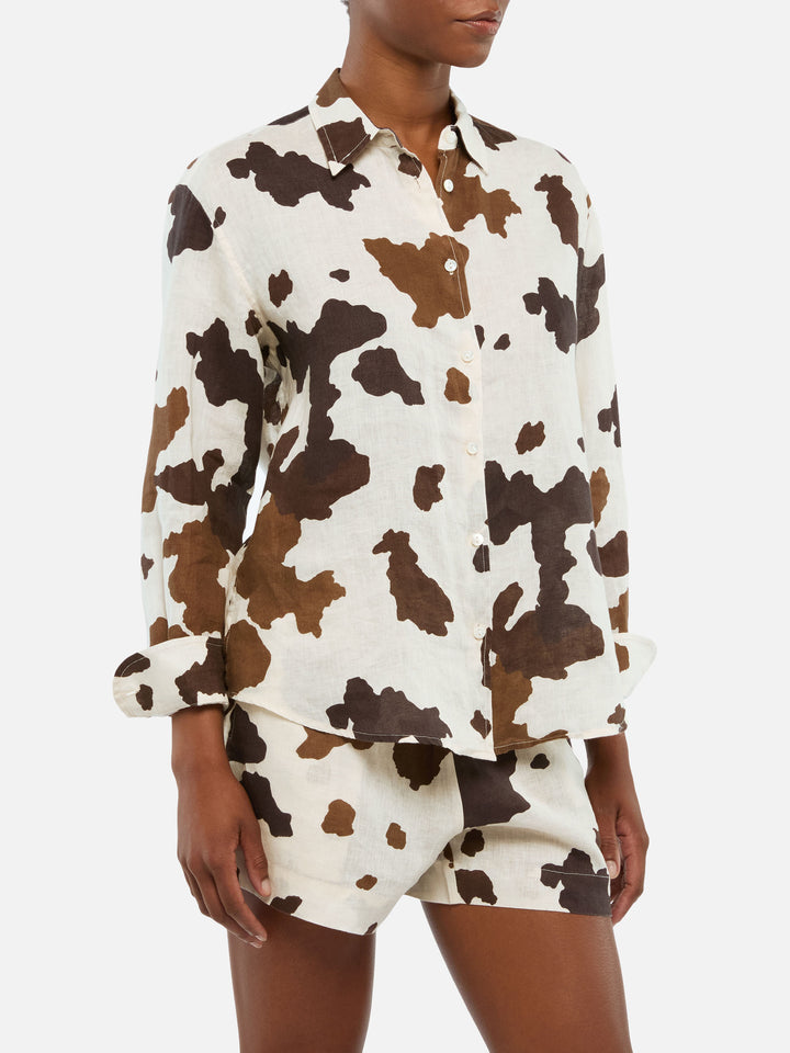 Camicia classica in lino Meredith con stampa muccata