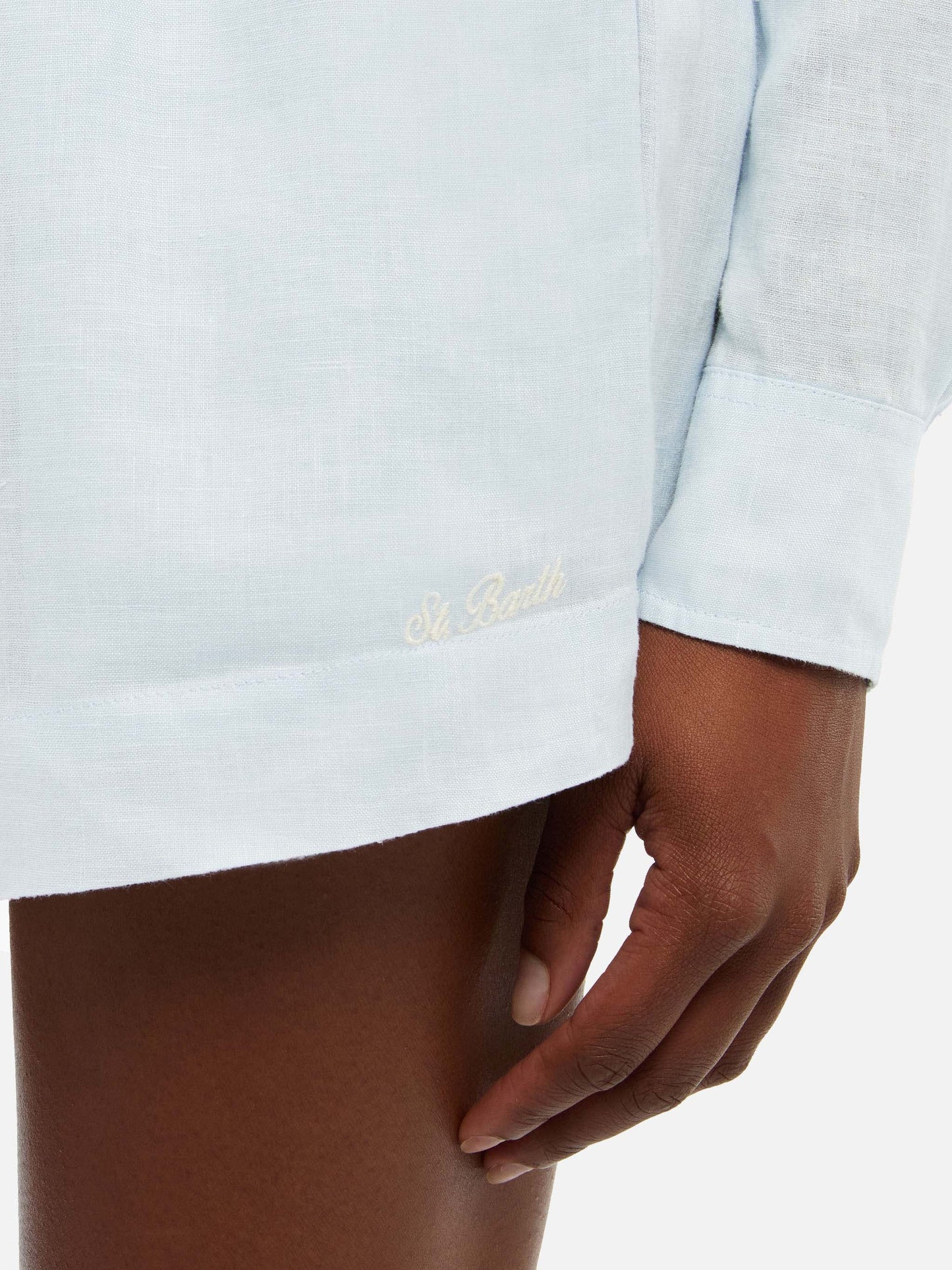 Shorts pull up Meave de lino azul claro 