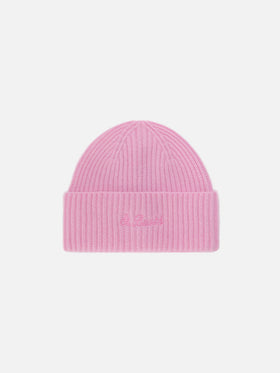 Moosgrüne Mütze aus 100 % Wolle mit St. Barth-Stickerei in Rosa.
