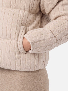 Chaqueta de lana de punto trenzado acolchada Mya 