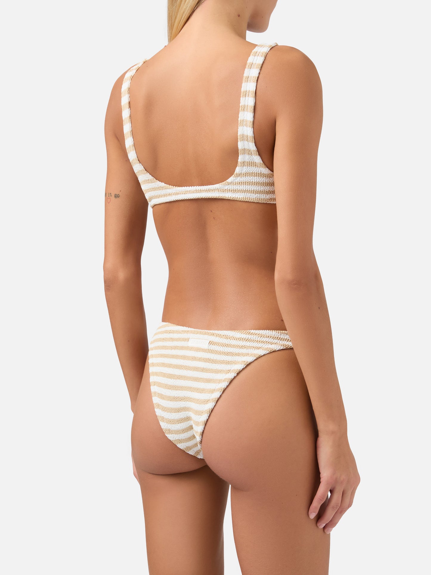 Bikini a bralette Naima Naomi in tessuto crinkle con stampa a righe biege