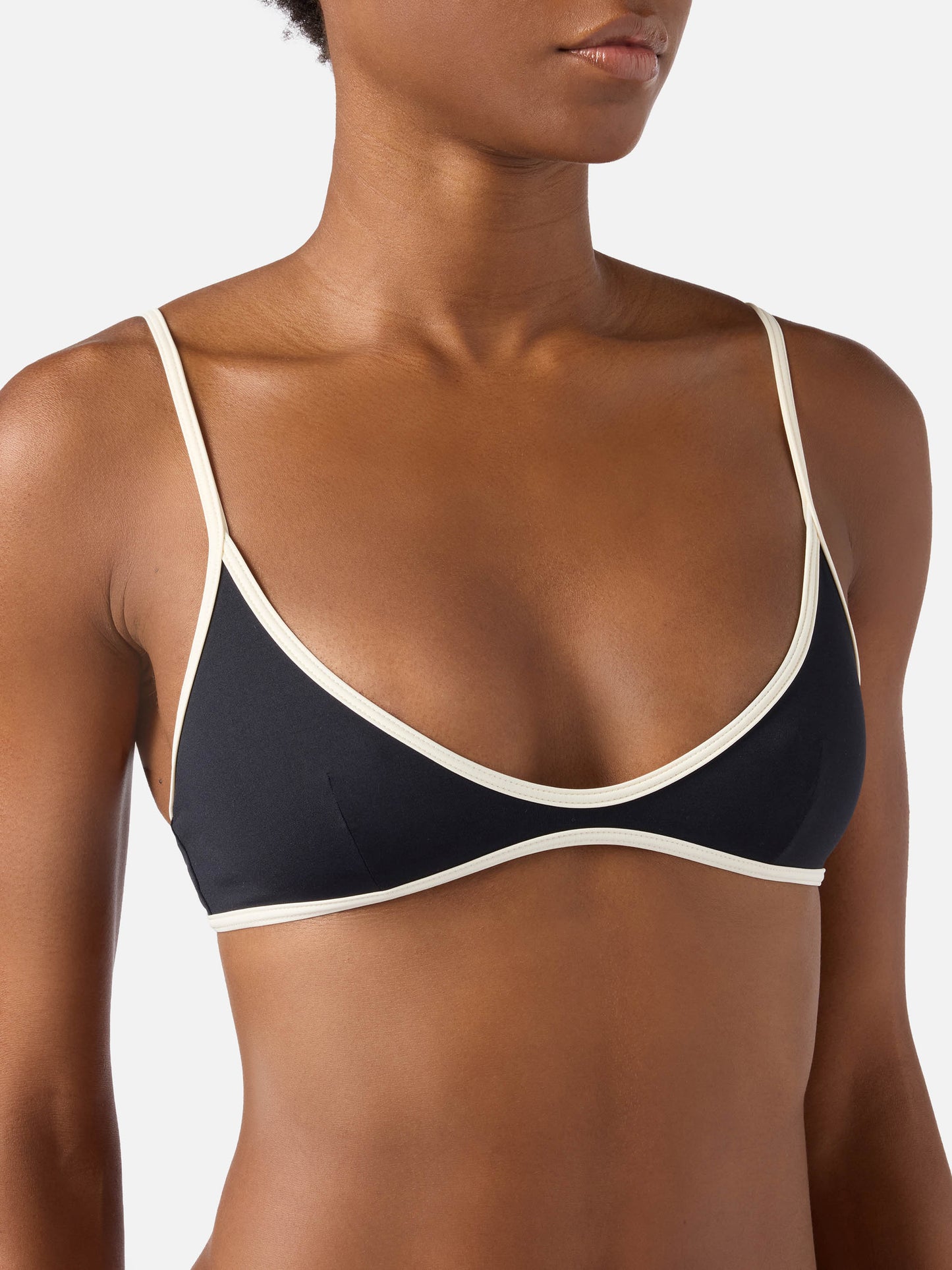 Paloma Zephire String black bikini with contrast trims