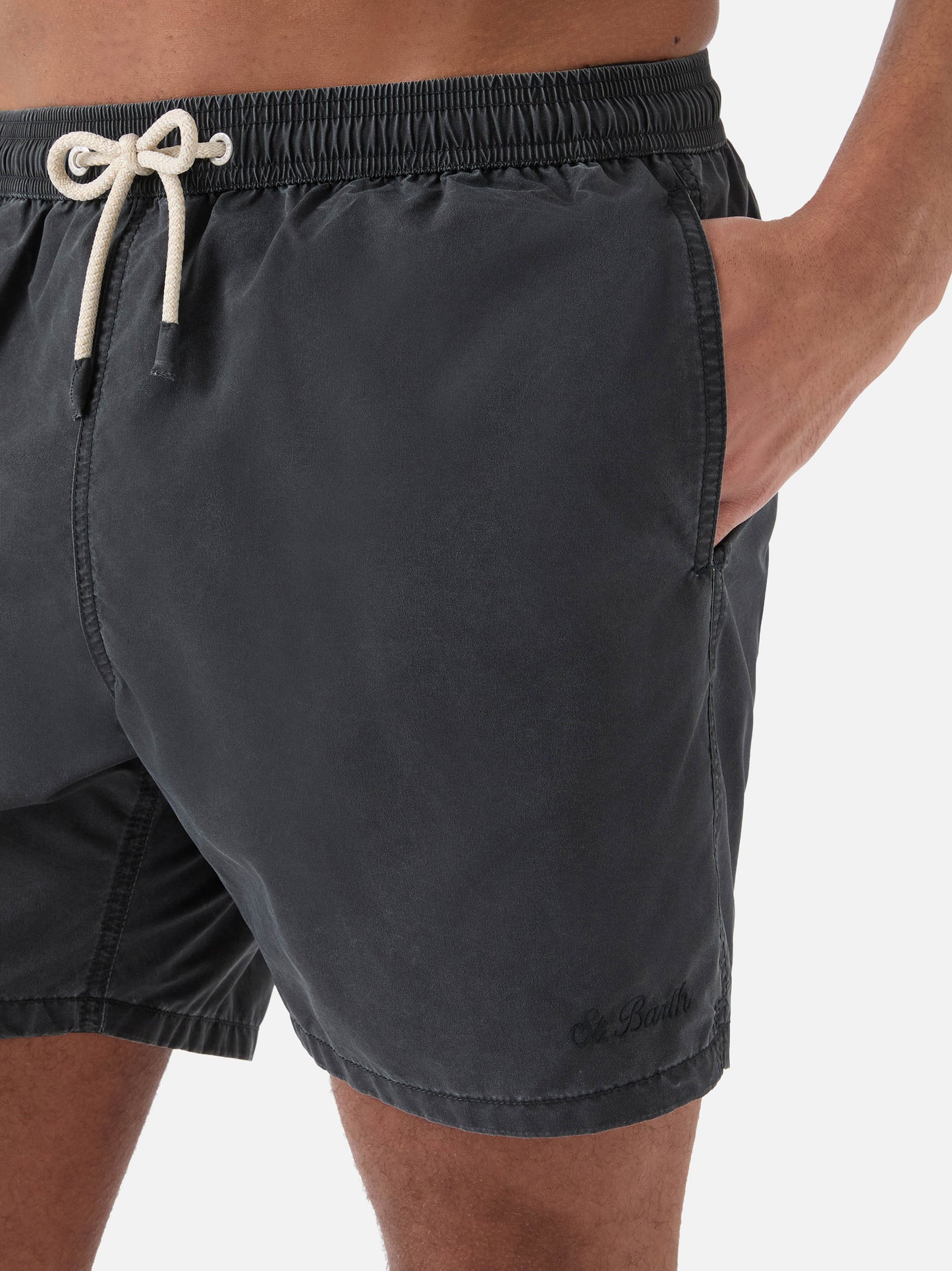 Costume mare Patmos nero con effetto used e ricamo logo