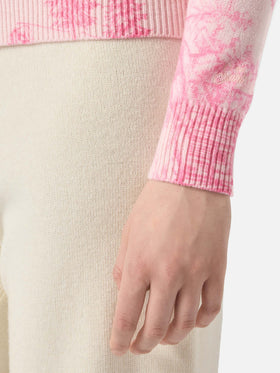 Pull New Queen rose avec imprimé et broderie Chalet 