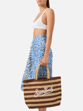 Bolso de playa de rafia con rayas marrones y logotipo bordado 
