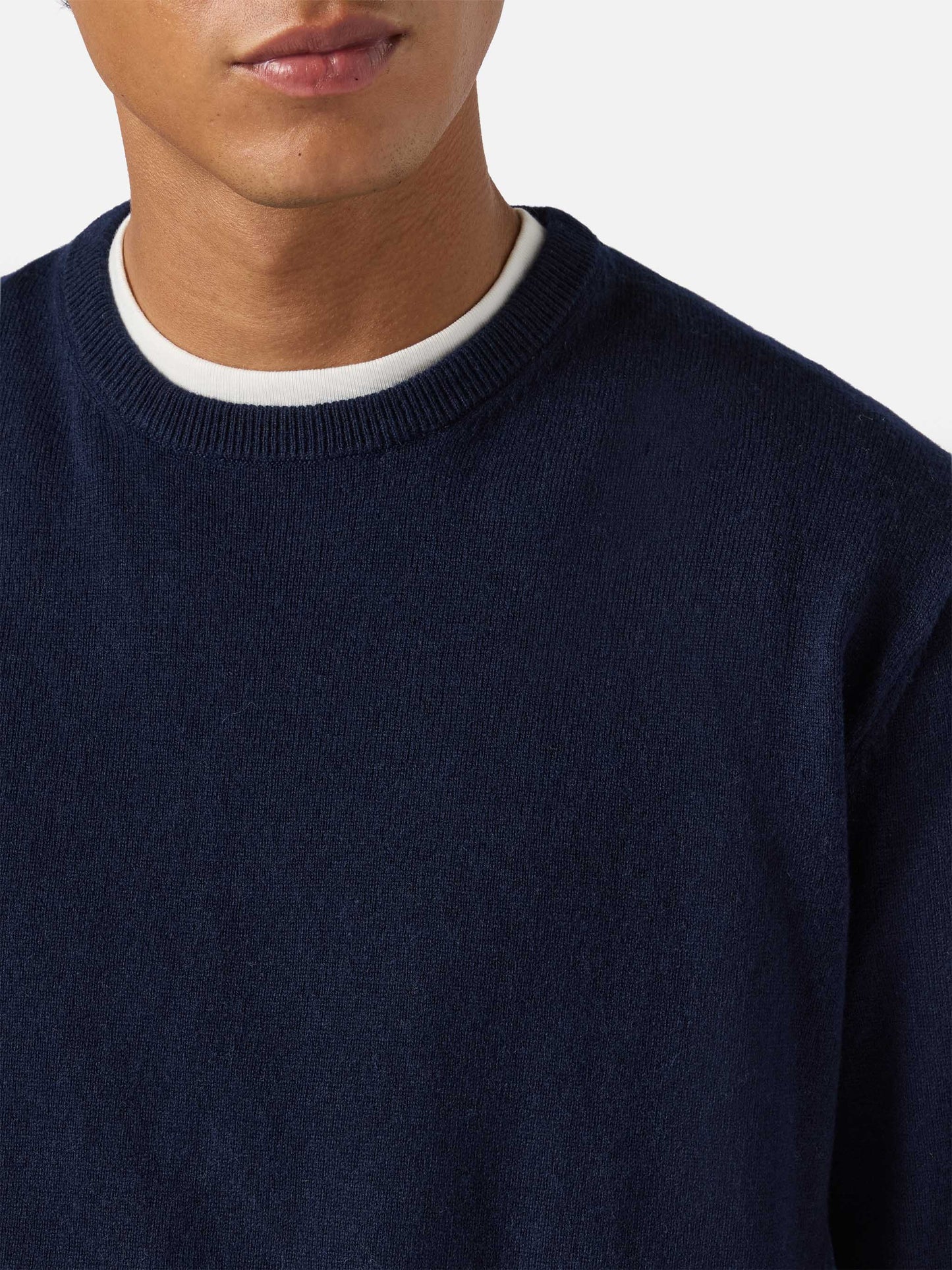 Regent-Pullover aus marineblauer Merinowolle und Kaschmir