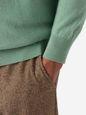 Regent-Pullover in Salbeigrün aus Merinowolle und Kaschmir