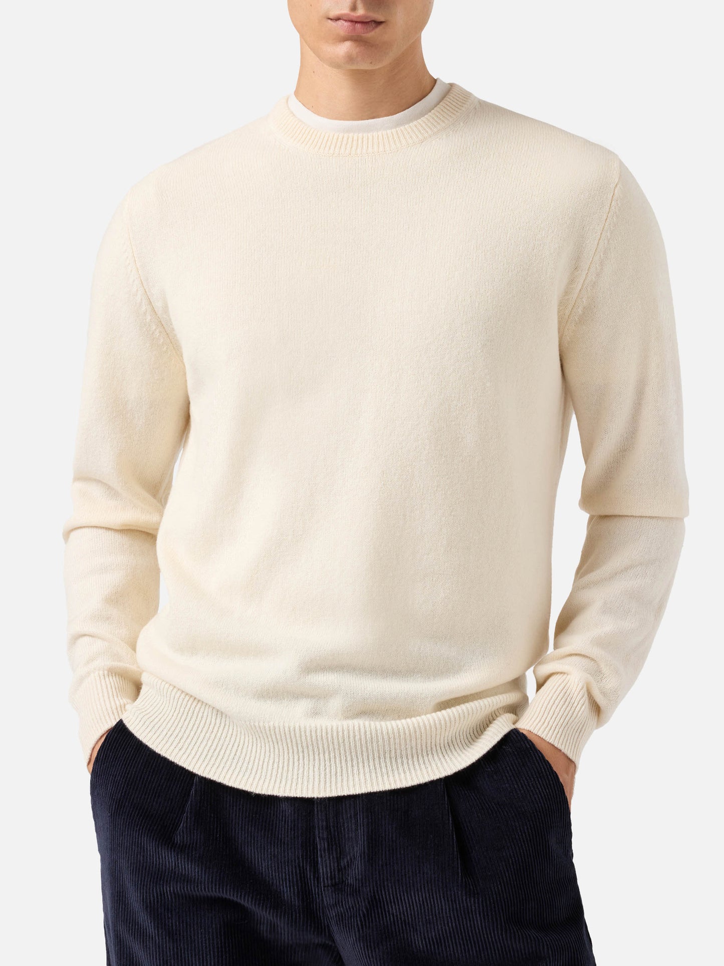 Regent Pullover aus 100 % Lammwolle in Weiß