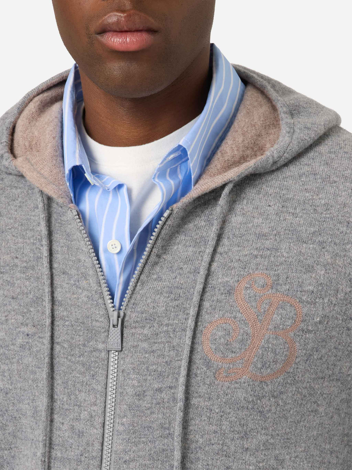 Grey Ridge Wollstrick mit Kapuze und SB Legacy-Monogramm 