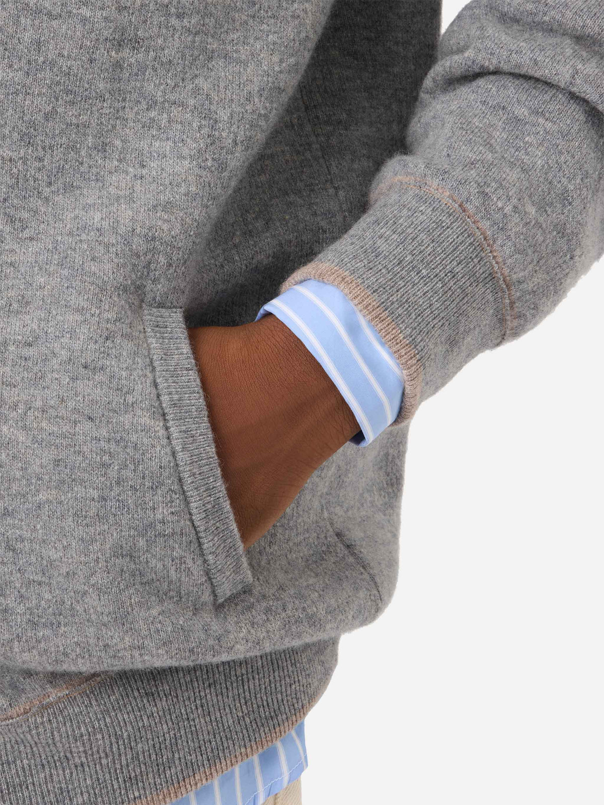 Grey Ridge Wollstrick mit Kapuze und SB Legacy-Monogramm 