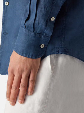 Camicia Raphael blu navy in lino con tintura minerale