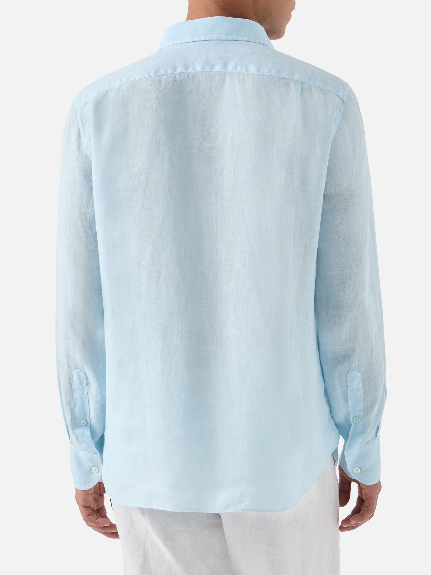 Chemise Raphael bleu clair en lin avec teinture minérale en pièce 