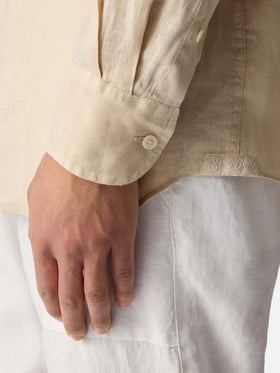 Chemise Raphael beige en lin avec teinture en pièce minérale 