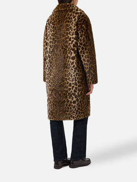 Rouge faux-fur coat with leopard print