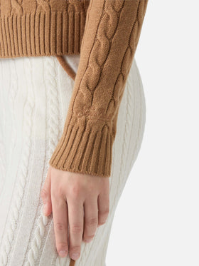 Savoy Polo-Pullover aus Merinowolle mit weichem Zopfmuster in Kamel