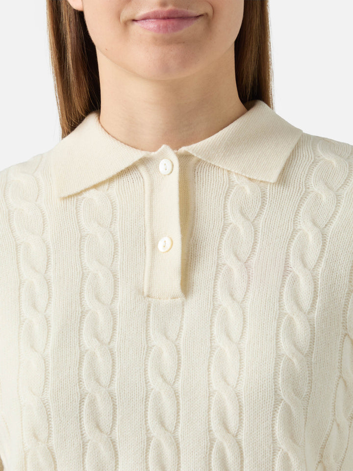 Savoy Polo-Pullover aus Merinowolle mit weichem Griff und Zopfmuster in Weiß