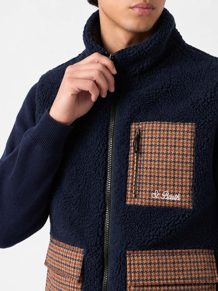 Gilet en sherpa bleu Wanaka avec poches à carreaux 