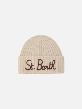Wengen-Mütze aus Kaschmirmischung in Beige mit St. Barth-Stickerei