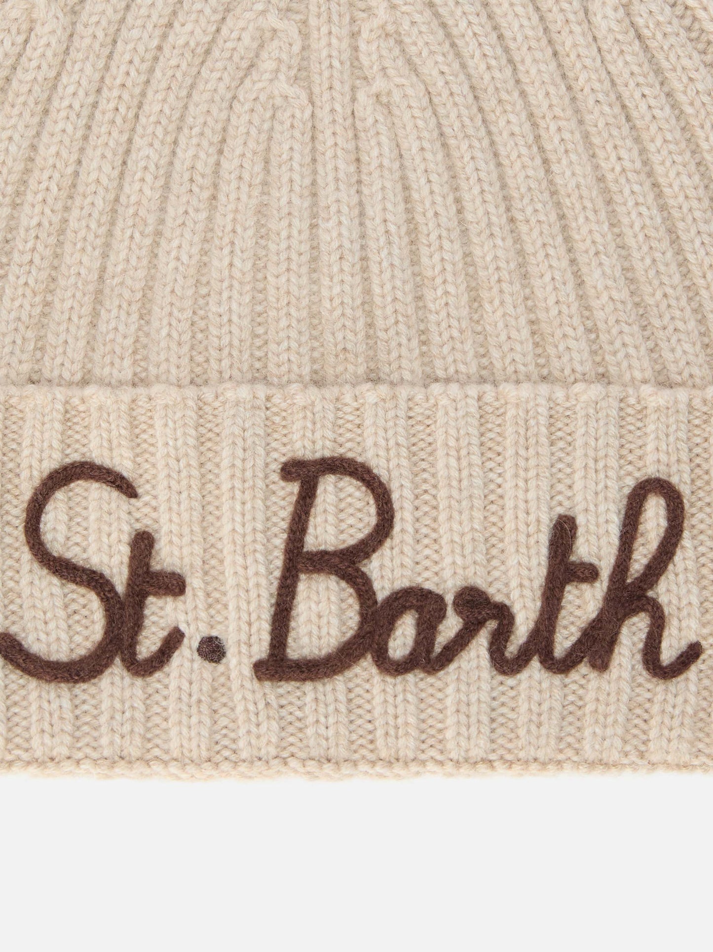 Wengen-Mütze aus Kaschmirmischung in Beige mit St. Barth-Stickerei