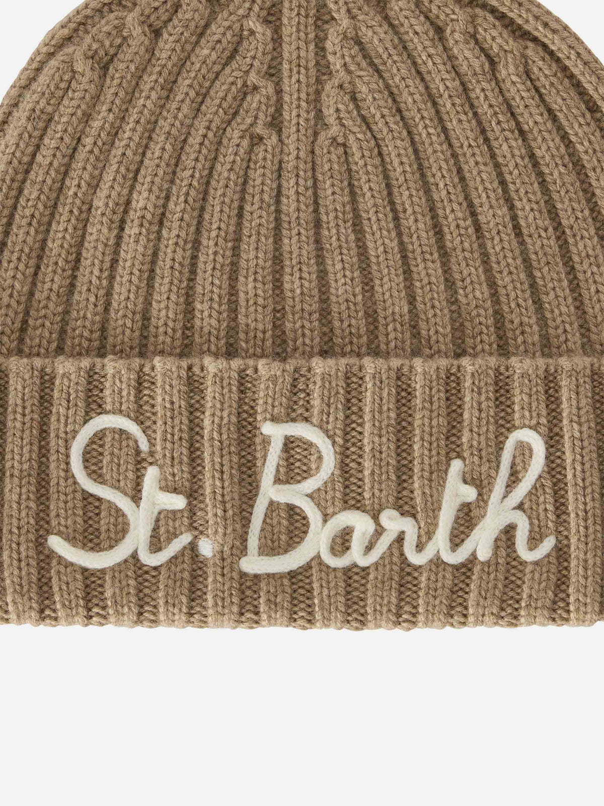Bonnet Wengen beige avec broderie St. Barth 