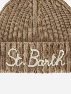 Bonnet Wengen beige avec broderie St. Barth 