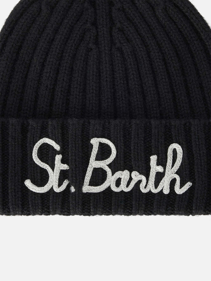 Black Wengen beanie with logo embroidery