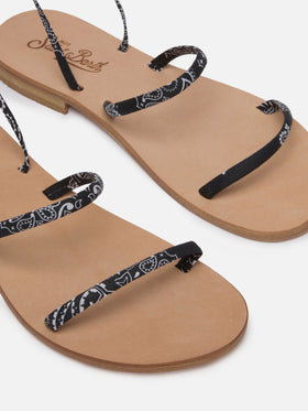 Wrap flat Sandals with bandana print