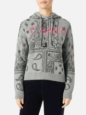 Sweat à capuche court Grey Meg en cachemire mélangé avec imprimé bandana 