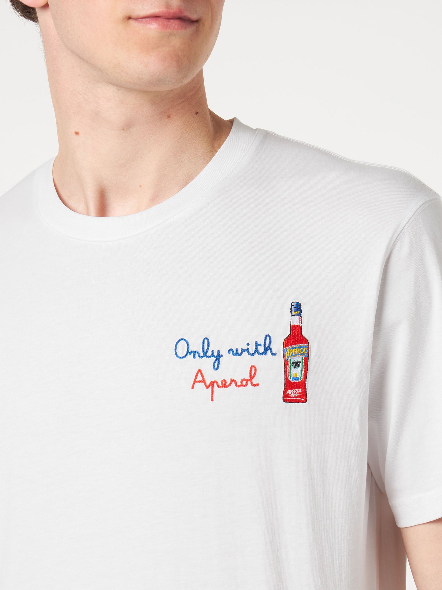 Herren-T-Shirt mit „Only with Aperol“-Frontstickerei | APEROL SPECIAL EDITION 